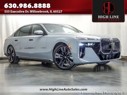 Used 2024 BMW i7 xDrive60 w/ Premium Package 2