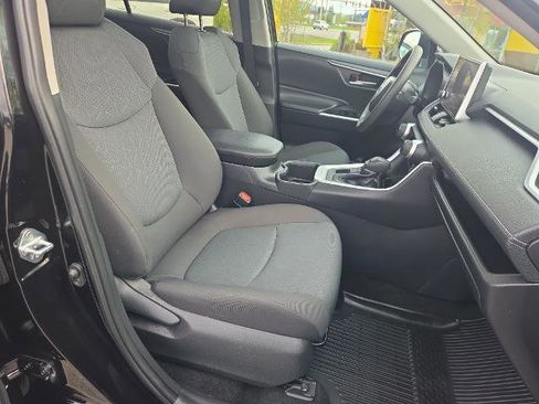 Used 2024 Toyota RAV4 XLE w/ Convenience Package AWD/4WD image 29