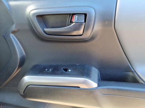 Certified 2023 Toyota Tacoma 4x4 Double Cab image 7