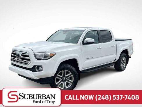 Used 2019 Toyota Tacoma Limited AWD/4WD image 1