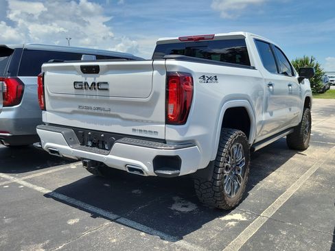 Used 2025 GMC Sierra 1500 Denali Ultimate AWD/4WD image 5