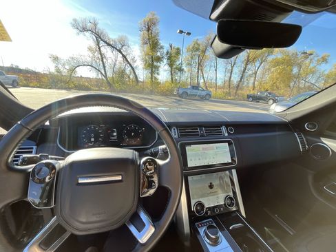 Used 2020 Land Rover Range Rover Long Wheelbase HSE image 10