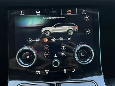 Used 2019 Land Rover Range Rover Velar S image 35