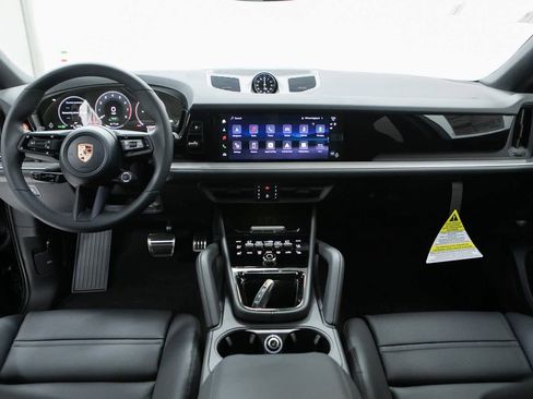 New 2026 Porsche Cayenne S image 13