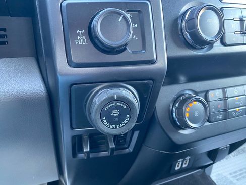 Used 2019 Ford F150 XLT w/ Equipment Group 302A Luxury image 17