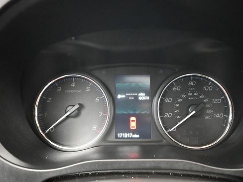 Used 2015 Mitsubishi Outlander SE image 15