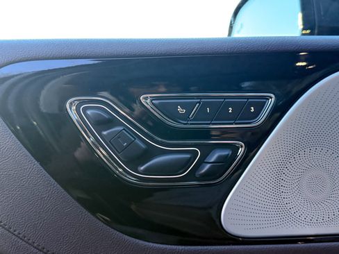 Used 2023 Lincoln Aviator Reserve w/ Equipment Group 201A image 32