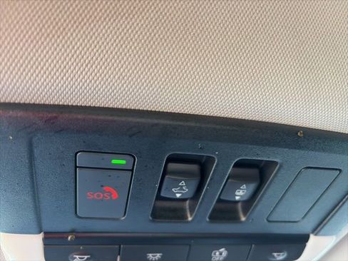 Used 2024 Mitsubishi Outlander SE image 19