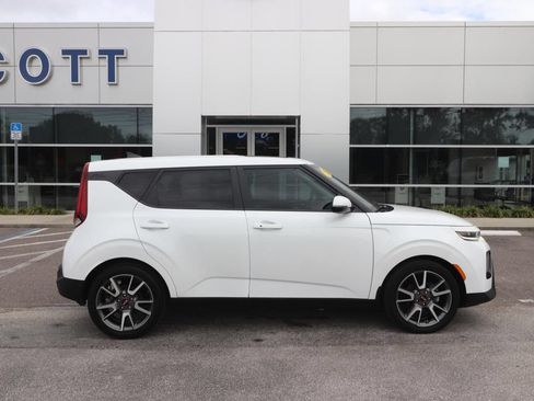 Used 2020 Kia Soul EX FWD image 15