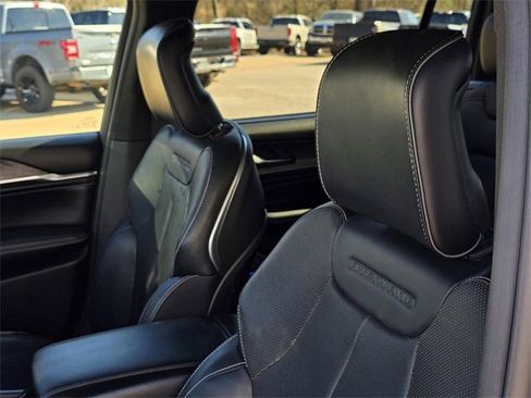 Used 2022 Jeep Grand Cherokee L Overland w/ Luxury Tech Group IV image 25