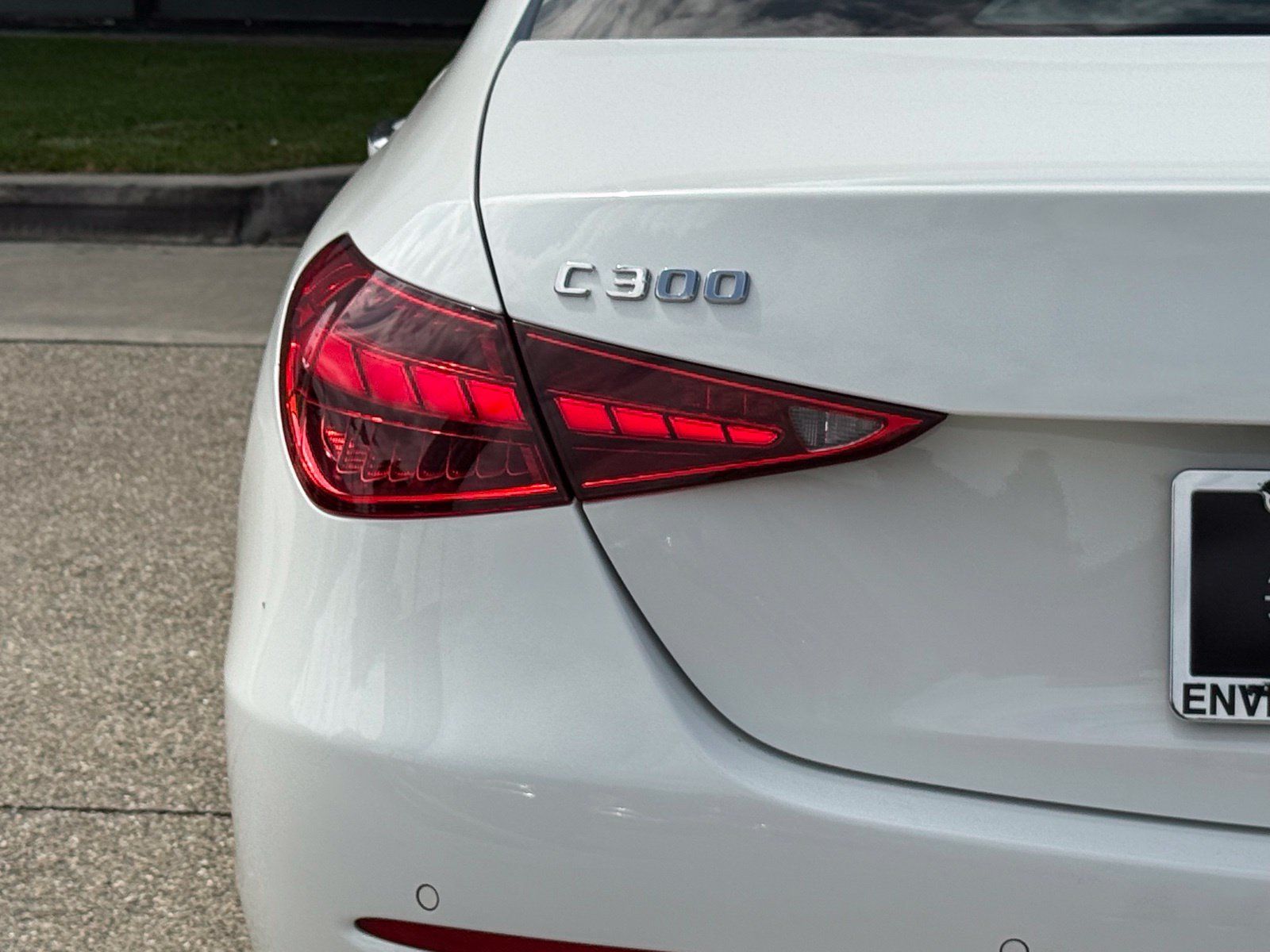 Used 2024 Mercedes-Benz C 300 Sedan image 11