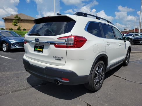 Used 2024 Subaru Ascent Limited w/ Technology Package AWD/4WD image 4
