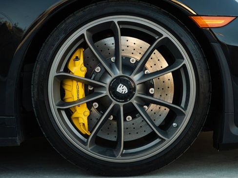 Used 2019 Porsche 911 GT3 image 14