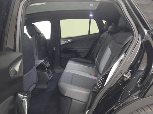 Used 2023 Volkswagen ID.4 S RWD image 13