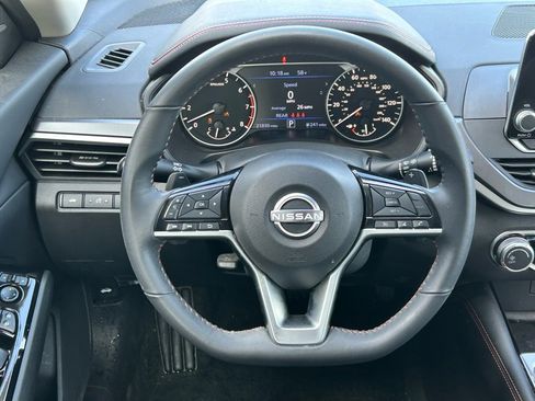 Certified 2024 Nissan Altima 2.5 SR image 12