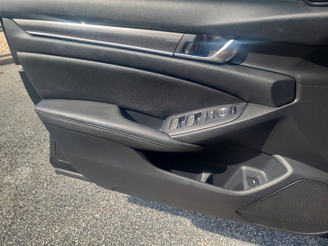 Used 2020 Honda Accord Sport image 25