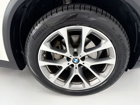 Used 2024 BMW X5 xDrive40i w/ Premium Package AWD/4WD image 31