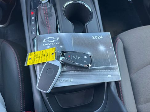 Used 2024 Chevrolet Equinox RS image 29