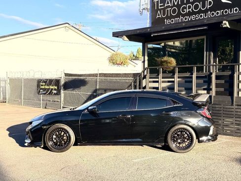 Used 2018 Honda Civic Sport Touring image 3