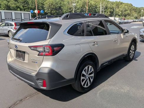 Used 2020 Subaru Outback Premium AWD/4WD image 3