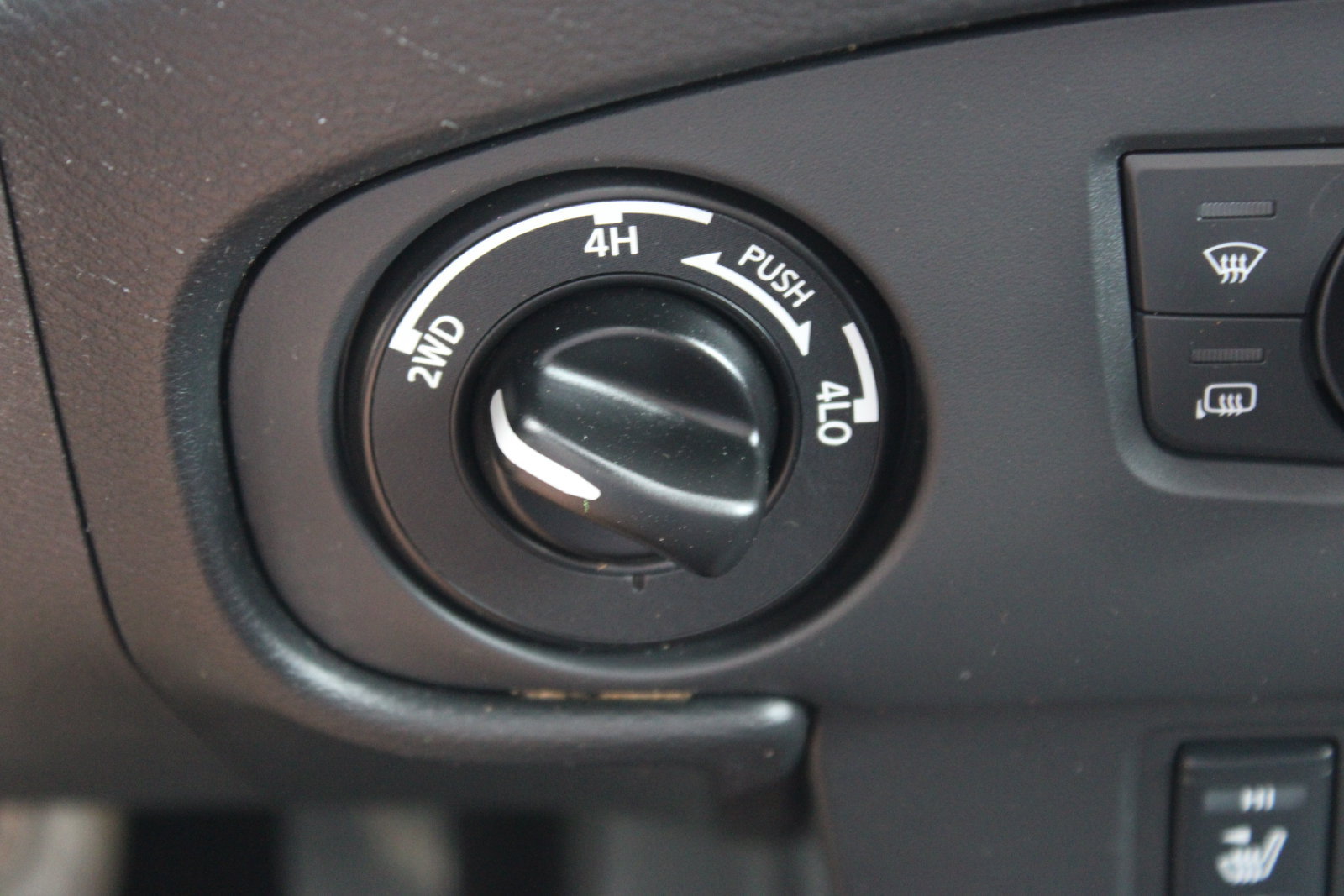 Used 2023 Nissan Frontier PRO-4X w/ Pro-4X Premium Package AWD/4WD image 18