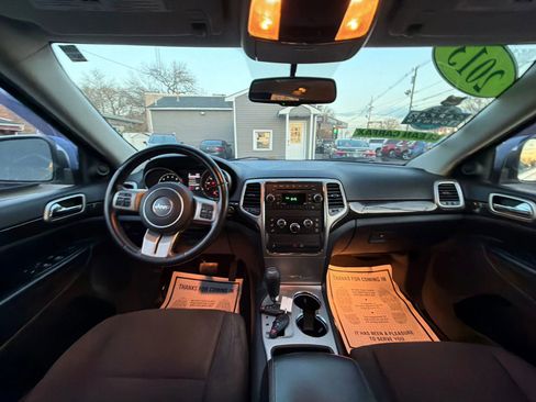 Used 2013 Jeep Grand Cherokee Laredo w/ Laredo E Group image 25