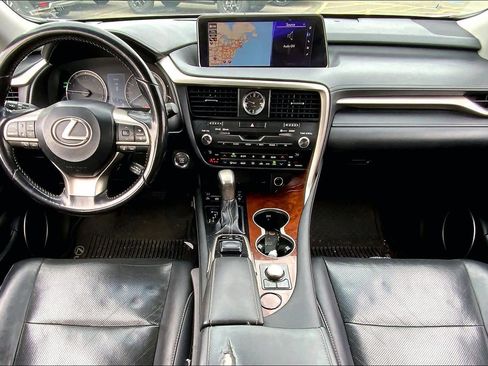 Used 2018 Lexus RX 350L image 16