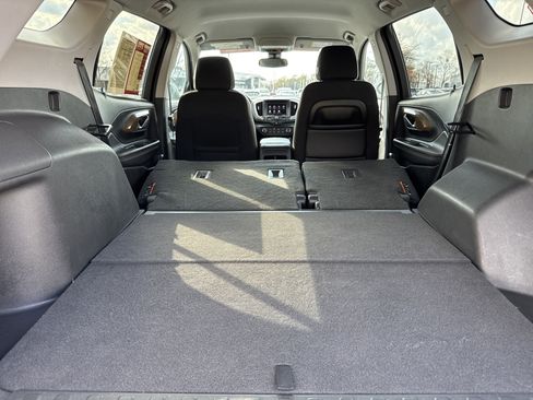 Used 2020 GMC Terrain SLE image 32