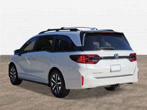 New 2026 Honda Odyssey EX-L image 3