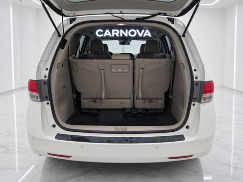 Used 2015 Honda Odyssey Touring Elite image 7