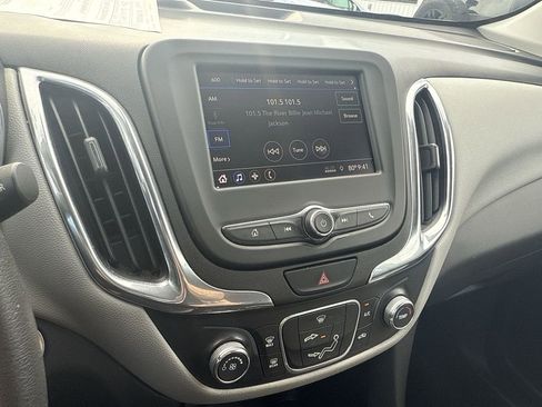 Certified 2020 Chevrolet Equinox LS FWD image 13
