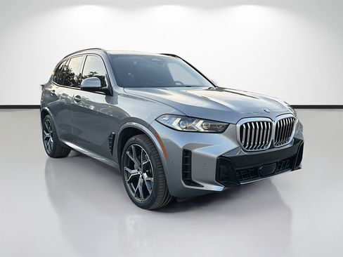 Used 2024 BMW X5 sDrive40i w/ M Sport Package RWD image 1