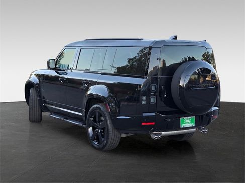 New 2026 Land Rover Defender 130 V8 image 4
