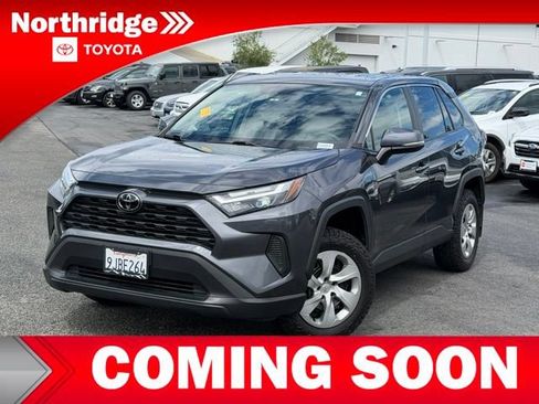 Used 2023 Toyota RAV4 LE AWD/4WD image 1