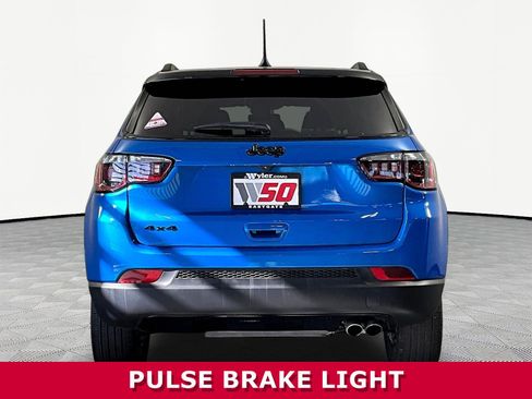 Used 2022 Jeep Compass Latitude AWD/4WD image 5