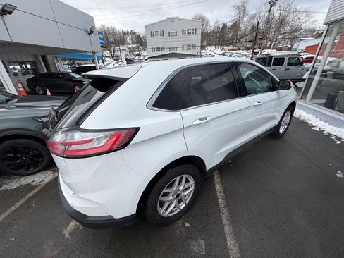 Used 2024 Ford Edge SEL image 5
