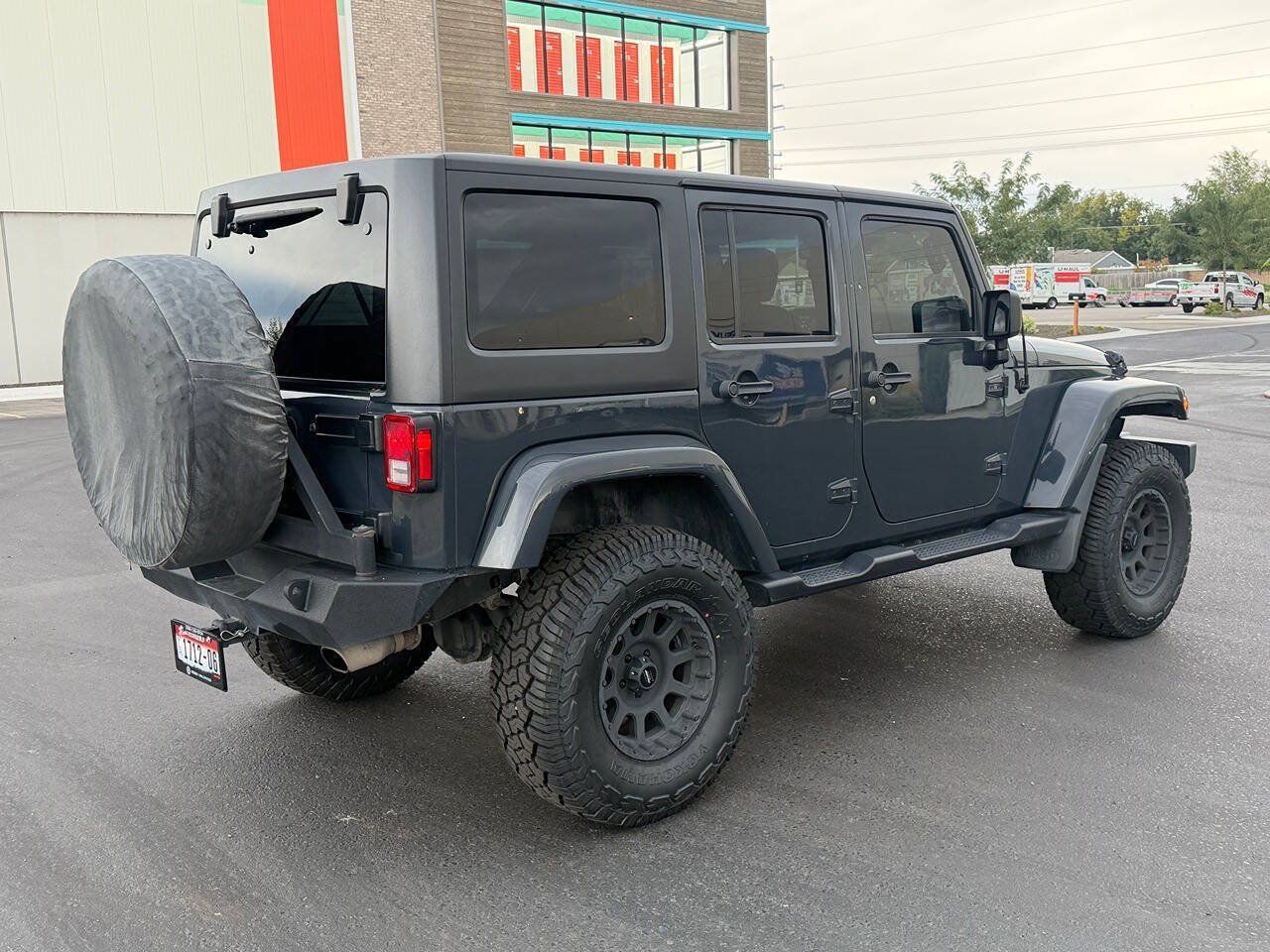Used 2018 Jeep Wrangler Unlimited Sahara w/ Connectivity Group AWD/4WD image 14