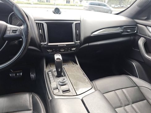 Used 2019 Maserati Levante GranSport AWD/4WD image 33