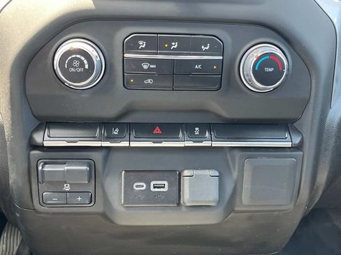 Used 2025 Chevrolet Silverado 2500 W/T AWD/4WD image 31