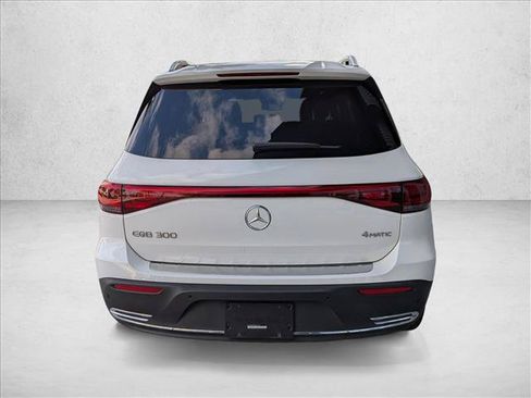 Used 2023 Mercedes-Benz EQB 300 4MATIC w/ Pinnacle Package image 6