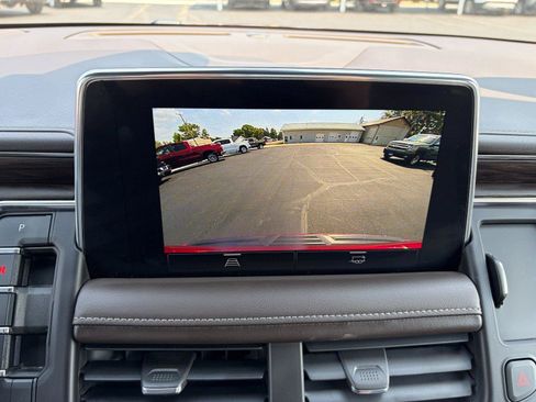 Used 2022 Chevrolet Tahoe LT AWD/4WD image 16