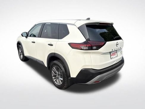 Used 2023 Nissan Rogue S AWD/4WD image 5