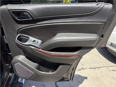 Used 2017 GMC Yukon SLT RWD image 27