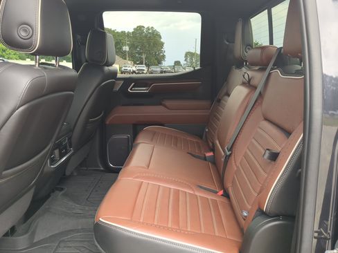Used 2022 GMC Sierra 1500 Denali Ultimate AWD/4WD image 12