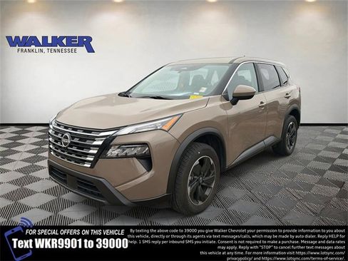 Used 2024 Nissan Rogue SV image 1