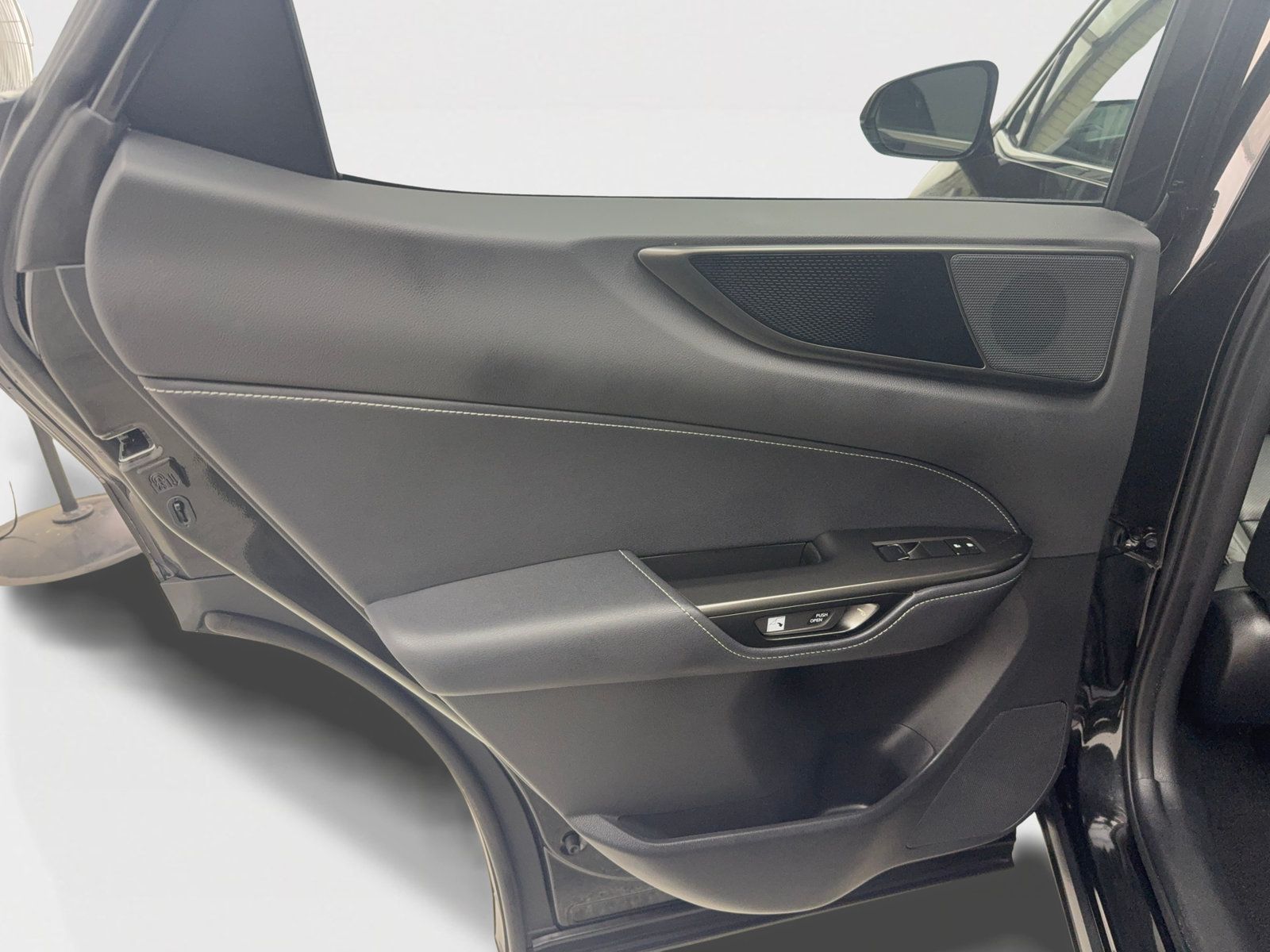Used 2024 Lexus NX 250 FWD w/ Towing Package (2000 Lbs) image 44