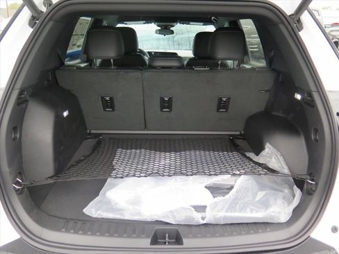 New 2026 Chevrolet Equinox LT w/ Convenience Package II image 15