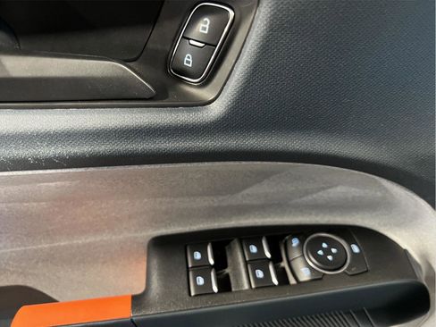 Used 2023 Ford Maverick XLT FWD image 7