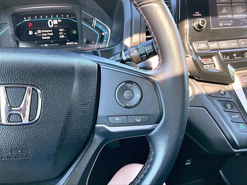 Used 2023 Honda Odyssey Sport image 14
