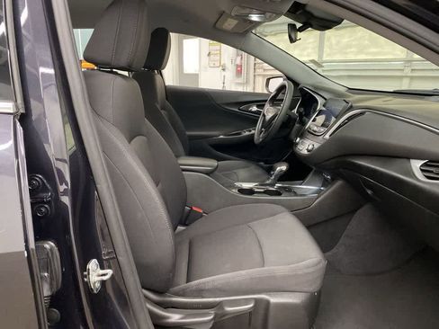 Used 2023 Chevrolet Malibu LT image 18